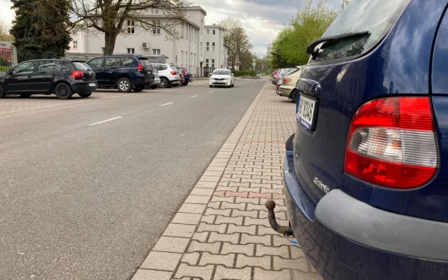 Parkovací dům u nemocnice v Hradci Králové by měla zaplatit okolní města. Krajský úřad se pustil do vyjednávání