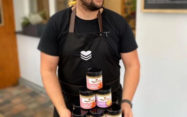 Neměl jsem úspory, ale měl jsem sen, říká nejlepší živnostník v kraji, cukrář Dominik