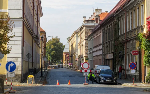 Josefov zaplavily hákové kříže. Natáčí se tu historický film Martha