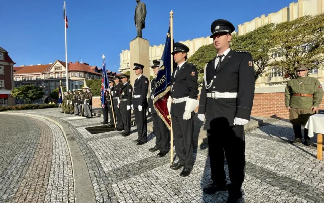 V Hradci Králové se včera udílely medaile za zásluhy