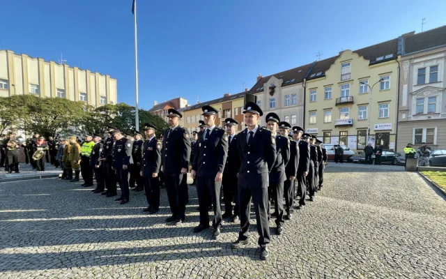 V Hradci Králové se včera udílely medaile za zásluhy