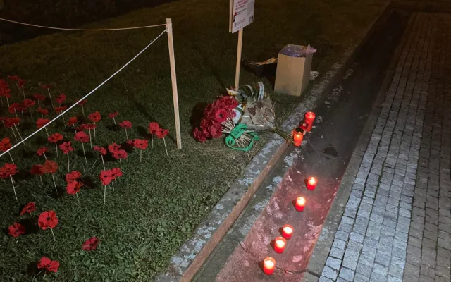 Zavzpomínat na veterány v Hradci Králové přišlo 20 lidí. Zbytek vítal svatého Martina