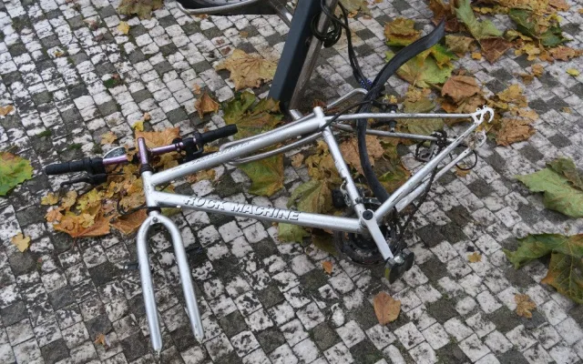 Hradec Králové se pustil do odstraňování cyklovraků. První mizí od terminálu a hlavního nádraží