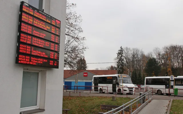 Dvůr Králové si oblíbilo architektonické soutěže. Další ukáže podobu nového autobusáku  