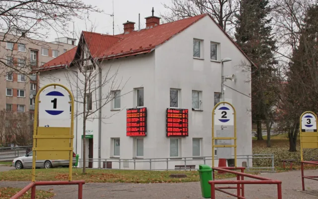 Dvůr Králové si oblíbilo architektonické soutěže. Další ukáže podobu nového autobusáku  