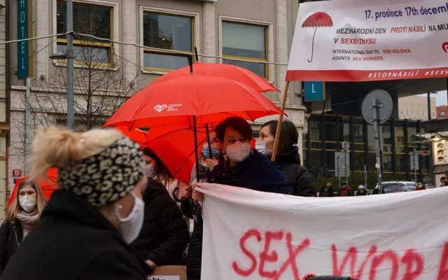 V pátek je Mezinárodním dnem proti násilí na ženách a mužích pracujících v sexbyznysu