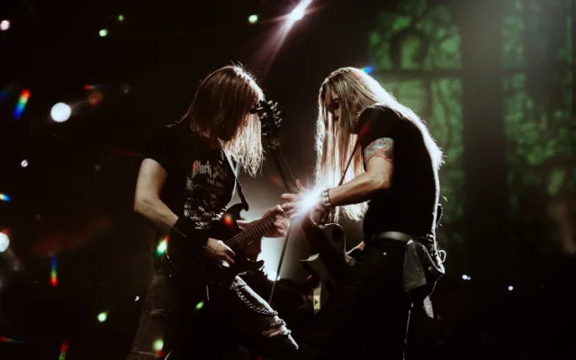 V Metallica S&M Tribute show se snoubí Rock se symfonií. V Hradci Králové se roztopí pod kotlem a otevřou astrální světy 14. února