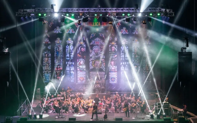 V Metallica S&M Tribute show se snoubí Rock se symfonií. V Hradci Králové se roztopí pod kotlem a otevřou astrální světy 14. února