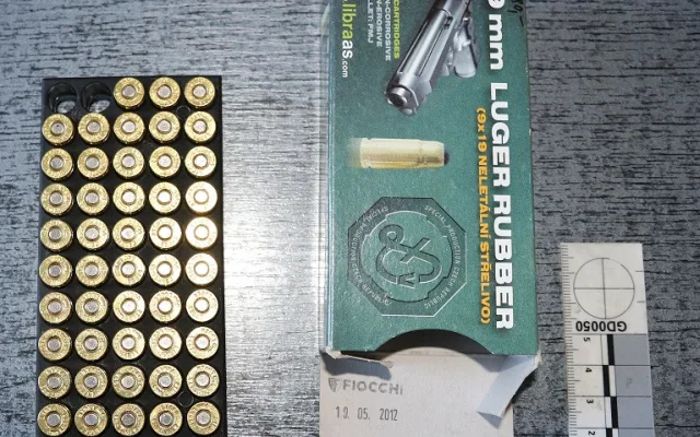Pro dealery z Hradce Králové si došla zásahovka. Prodávali kokain za skoro půl milionu