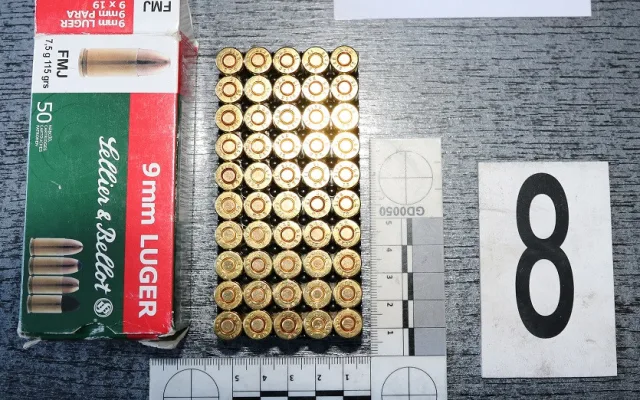 Pro dealery z Hradce Králové si došla zásahovka. Prodávali kokain za skoro půl milionu