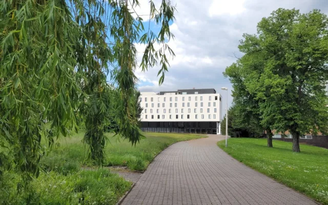 Nový hotel u Aldisu v Hradci Králové přivítá první hosty už letos v dubnu