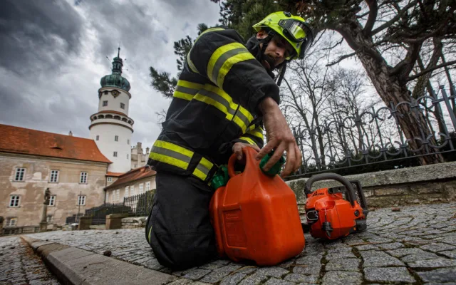 Hradeckým krajem se prohnala vichřice. Napáchala statisícové škody