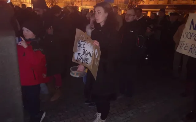 V Hradci Králové vyjádřili podporu Ukrajině stovky lidí. Promluvili studenti, zástupci církve i samotní Ukrajinci
