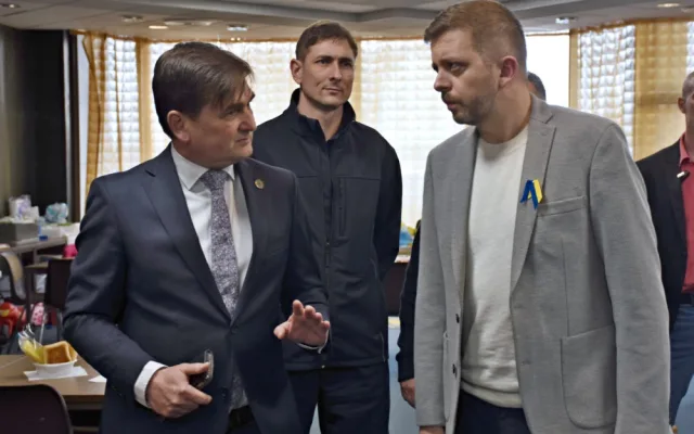 KACPU v Hradci Králové navštívil Vít Rakušan. Centrum už odbavilo přes osm tisíc uprchlíků