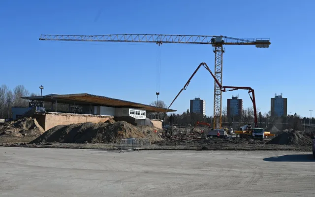 Fotbalový stadion v Hradci se nejspíš ještě prodraží. Strabag chce s městem jednat o zvýšení ceny