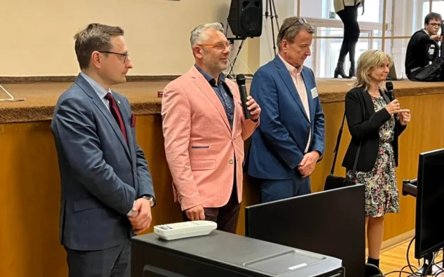 Středoškoláci ubránili jadernou elektrárnu před kybernetickým útokem. Cvičení mělo úspěch