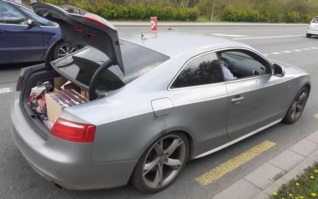 VIDEO: V kufru měl deset kilo tabáku. Z Polska to vezu pro svou vlastní potřebu, vymlouval se celníkům