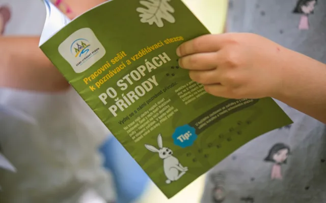 V Hradci Králové se otevřela nová naučná stezka pro děti. Začíná v kempu Stříbrný rybník