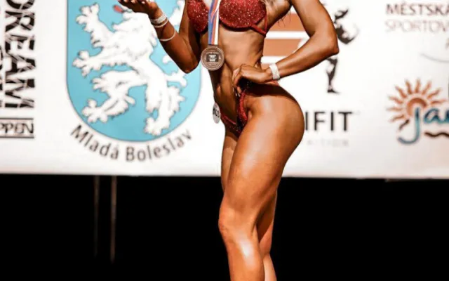 Člověk si sáhne na svoje dno, pak se mu to vrátí, říká bikini fitnesska Tereza. Sbírá úspěchy u nás i v zahraničí