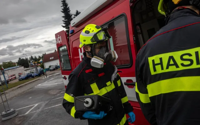 V Novém Městě nad Metují hořelo v průmyslovém areálu v Náchodské ulici