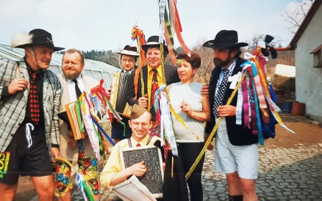 Miloš JIrman s přáteli