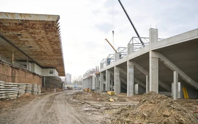 Jak to vypadá na fotbalovém stadionu v Hradci Králové?