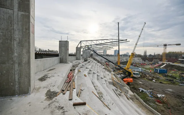 Jak to vypadá na fotbalovém stadionu v Hradci Králové?