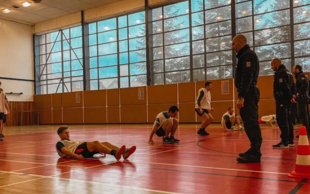 V hradeckém kraji chybí přes 200 policistů. Nováčky hledají i v řadách studentů