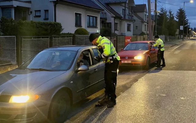 Policie uspořádala dopravně bezpečnostní akci, během které zkontrolovala 700 řidičů. Zaměřili se na alkohol