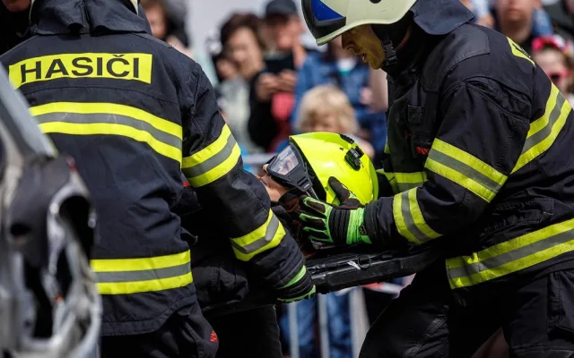 Veřejnosti se už zítra otevřou některé hasičské stanice. Návštěvníci si budou moci vyzkoušet i fyzické testy
