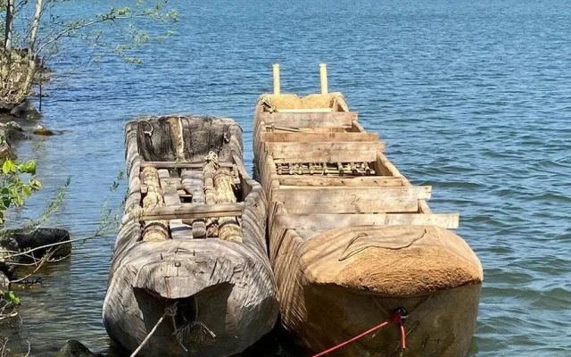 srovnání Anouly a Krále Mochova