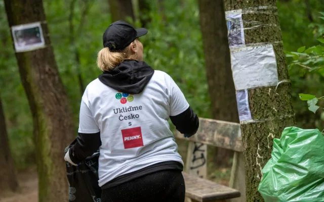 Být dobrým sousedem znamená i uklízet své okolí