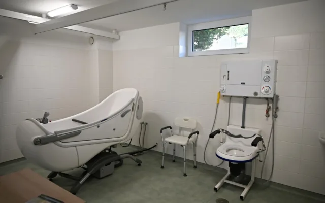 OBRAZEM: Hradecký kraj dokončil stavbu domova pro seniory v Žacléři za 166 milionů