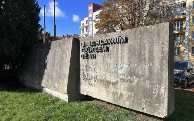 Hradec Králové přebuduje prostor vedle křižovatky Koruna. Dopravu zatím řešit nebude