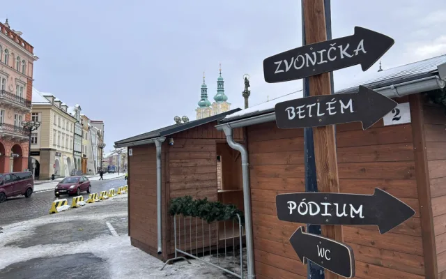 PŘEHLEDNĚ: Začínají vánoční trhy v Hradci Králové. Co je dobré vědět před jejich návštěvou?