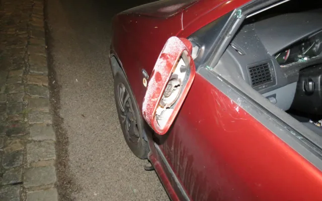 Řidič pod vlivem způsobil dopravní nehodu. Zavolal na sebe policii