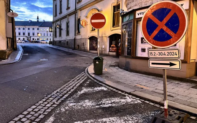 Počasí přeje, hradecký Kopeček se pro dopravu uzavře už zítra