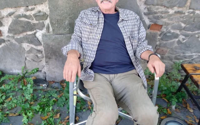 Filmaři obsadili Kunětickou horou. Natáčí tam rodinnou komedii Léto s Evženem