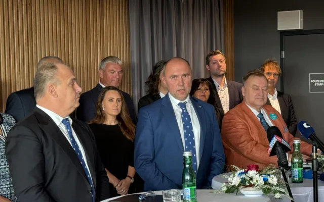 Politici v Královéhradeckém kraji podepsali koaliční smlouvu. Současný hejtman míří do opozice