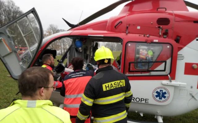 Řidičům teď můžou zkomplikovat život mrznoucí mlhy