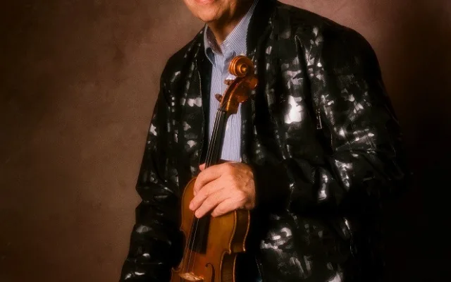 Soutok Labe s Orlicí miluji, říká houslový virtuos Jaroslav Svěcený. Příští rok oslaví 40 let na scéně