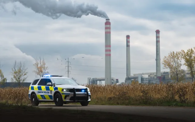 Strážníci v Opatovicích se vozí luxusním speciálem Dodge Durango Pursuit