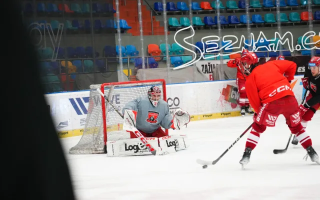 Hokejovým fanouškům v Hradci stoupá tep, pár hodin zbývá do prvního semifinále extraligy