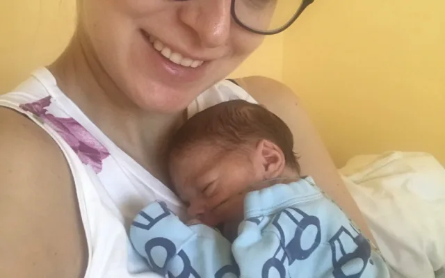 Samík z Vamberka bojuje s těžkou nemocí. Léčba stojí tisíce měsíčně a pojišťovna nepomáhá