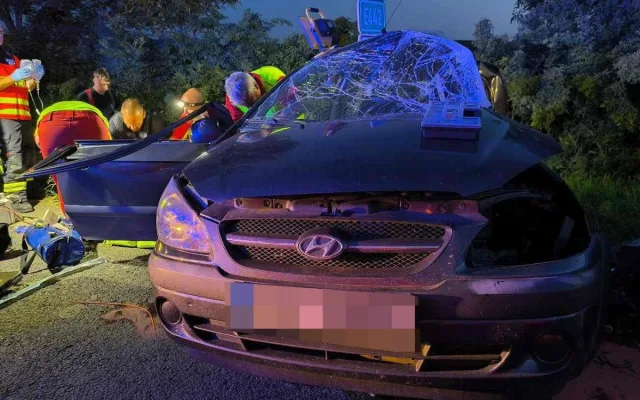 Řidič s dvojkou v dechu způsobil nehodu tří aut. Jedna osoba zemřela