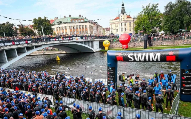 Srpnový Ironman uzavře část hradeckého centra a pošle MHD na jiné trasy