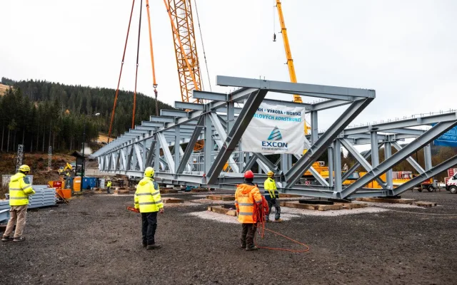 Unikátní mostní konstrukce začala propojovat areály Medvědín a Svatý Petr v Krkonoších