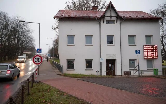 Ve Dvoře Králové odstartovala rekonstrukce autobusového nádraží. Práce potrvají 18 měsíců