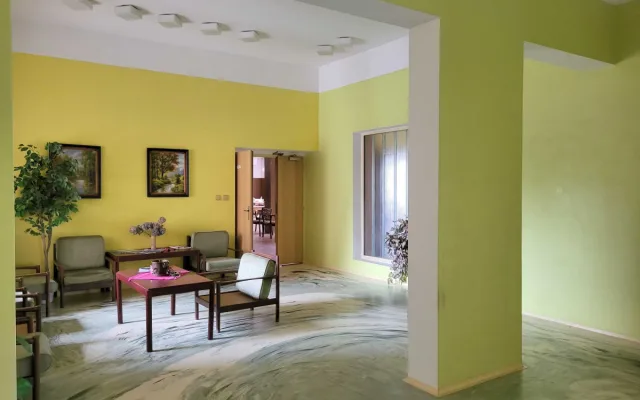 Z hotelu Štikov v Nové Pace má vzniknout školní kampus. Jednota bratrská shání finance ve sbírce