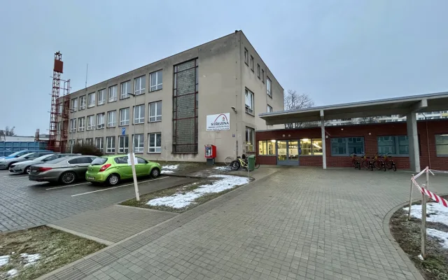 ZUŠ Střezina se možná už letos rozloučí se starou budovou. Modernizace pokračuje